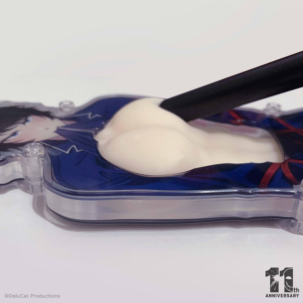 Bloody Painter Chest Muscle Silicone Acrylic Stand + Heat-sensitive Postcard + Stand Base(3-piece set)